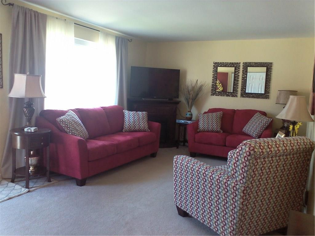 5012 Doyle Road Baldwin, PA 15227 - Photo 3 of 17 Gallery Image 3