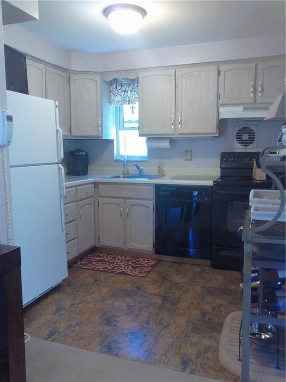 5012 Doyle Road Baldwin, PA 15227 - Photo 5 of 17 Gallery Image 5