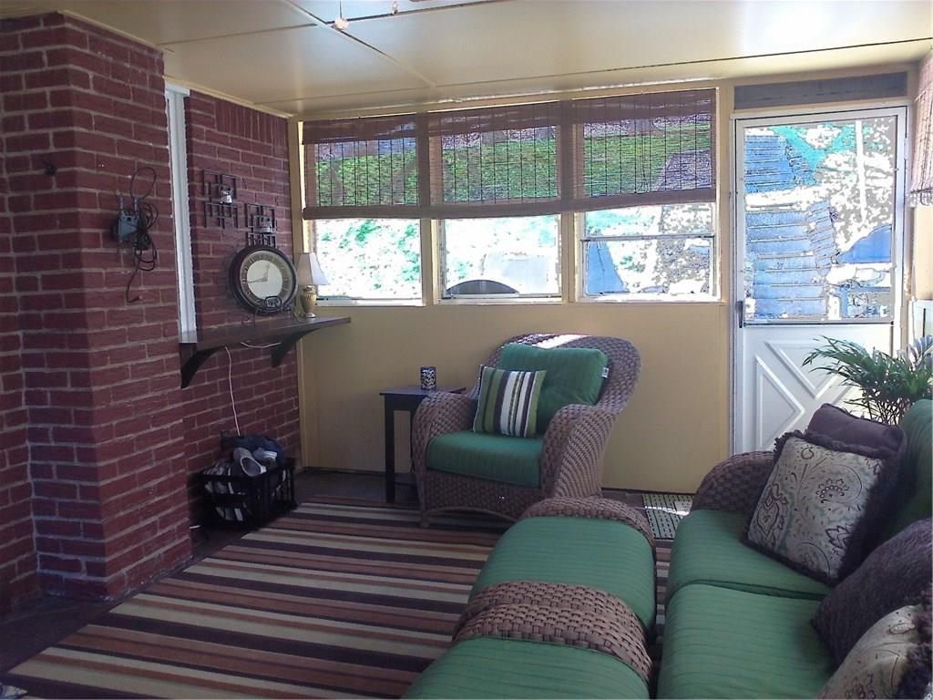 5012 Doyle Road Baldwin, PA 15227 - Photo 7 of 17 Gallery Image 7