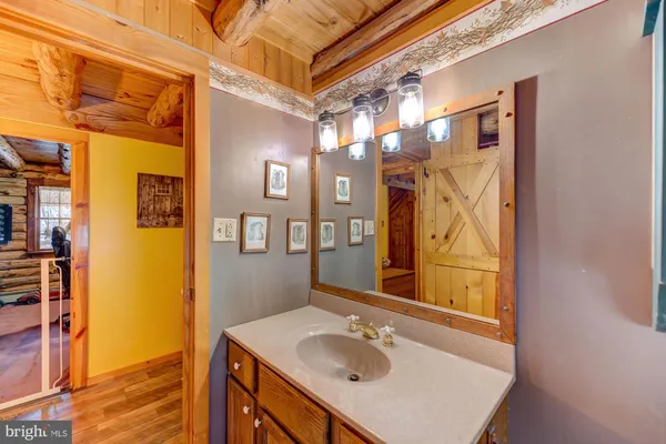 $460,000 | 1183 Reading Turnpike, Paxinos, PA 17860