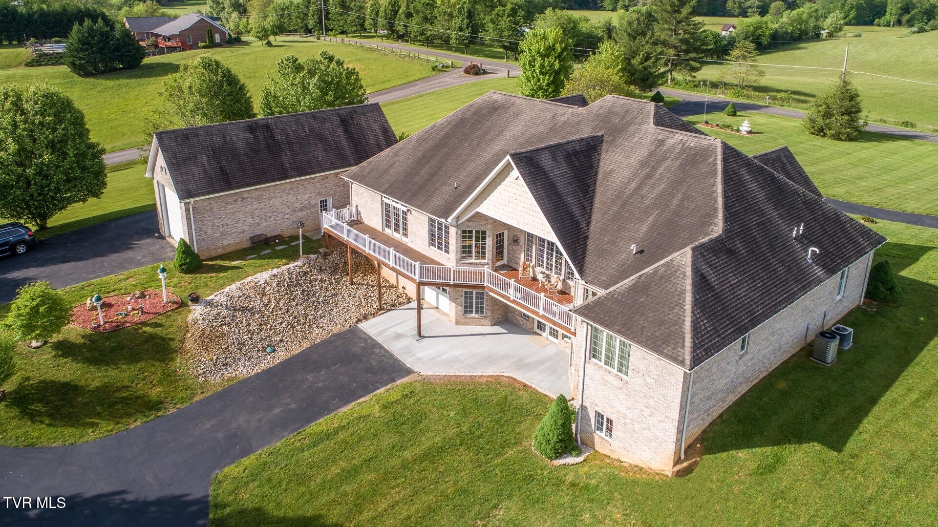 1738 Harbin Hill Road Mountain City, TN 37683 - Photo 12 of 154 IMG_2701