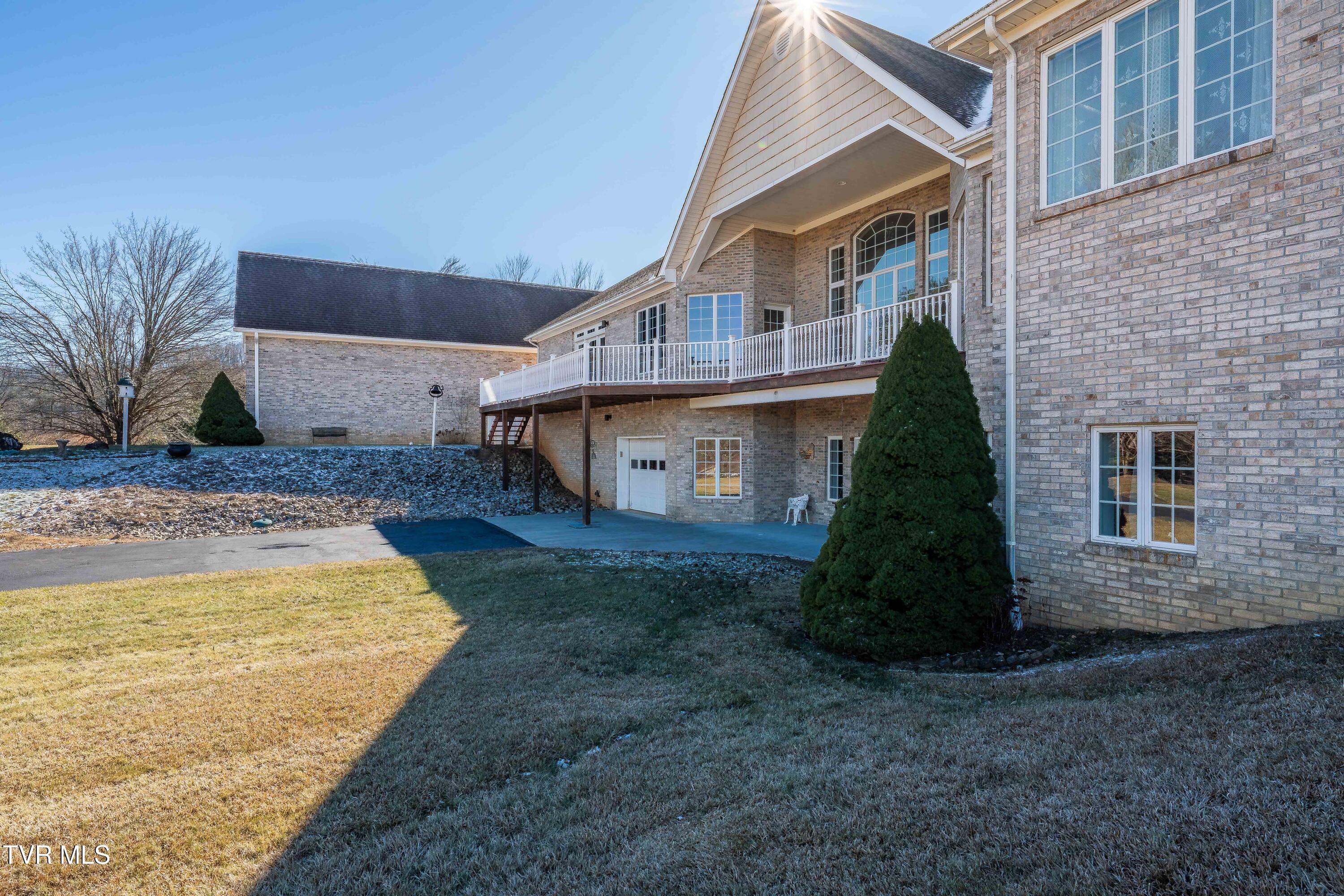 1738 Harbin Hill Road Mountain City, TN 37683 - Photo 22 of 154 1738 Harbin Hill Lane (61 of 139)