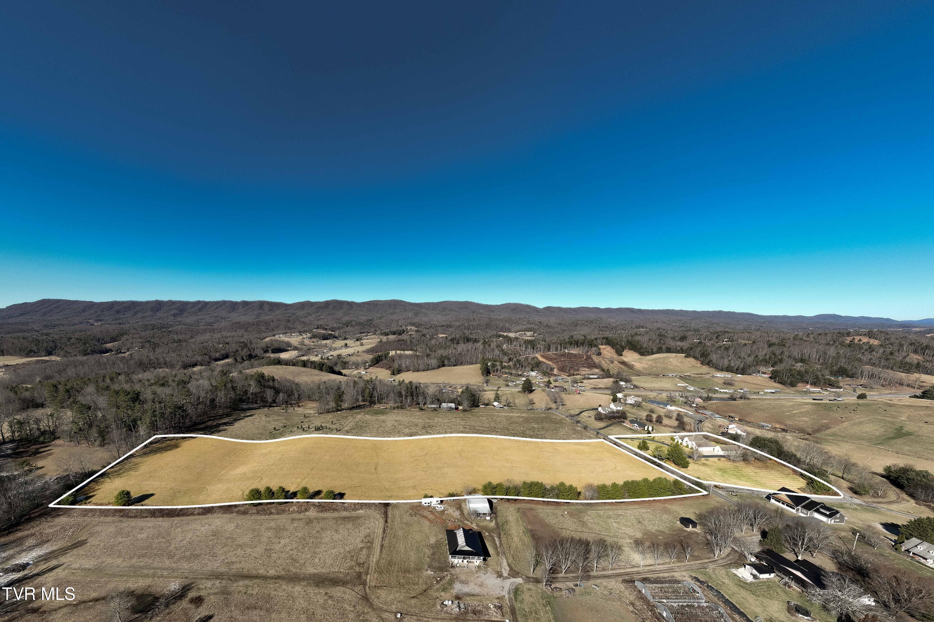 1738 Harbin Hill Road Mountain City, TN 37683 - Photo 28 of 154 1738 Harbin Hill Lane (4 of 139)