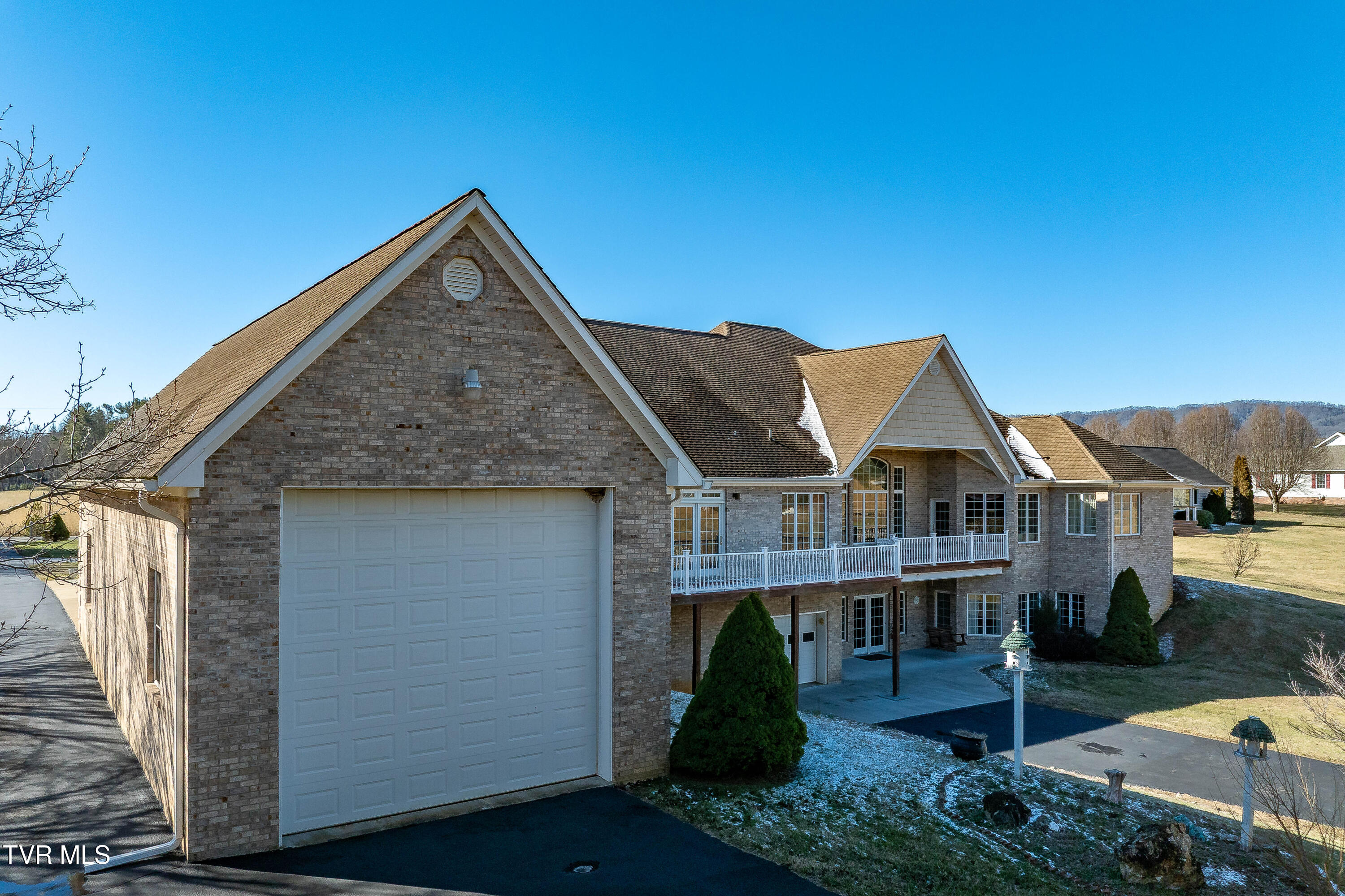 1738 Harbin Hill Road Mountain City, TN 37683 - Photo 53 of 154 1738 Harbin Hill Lane (33 of 139)