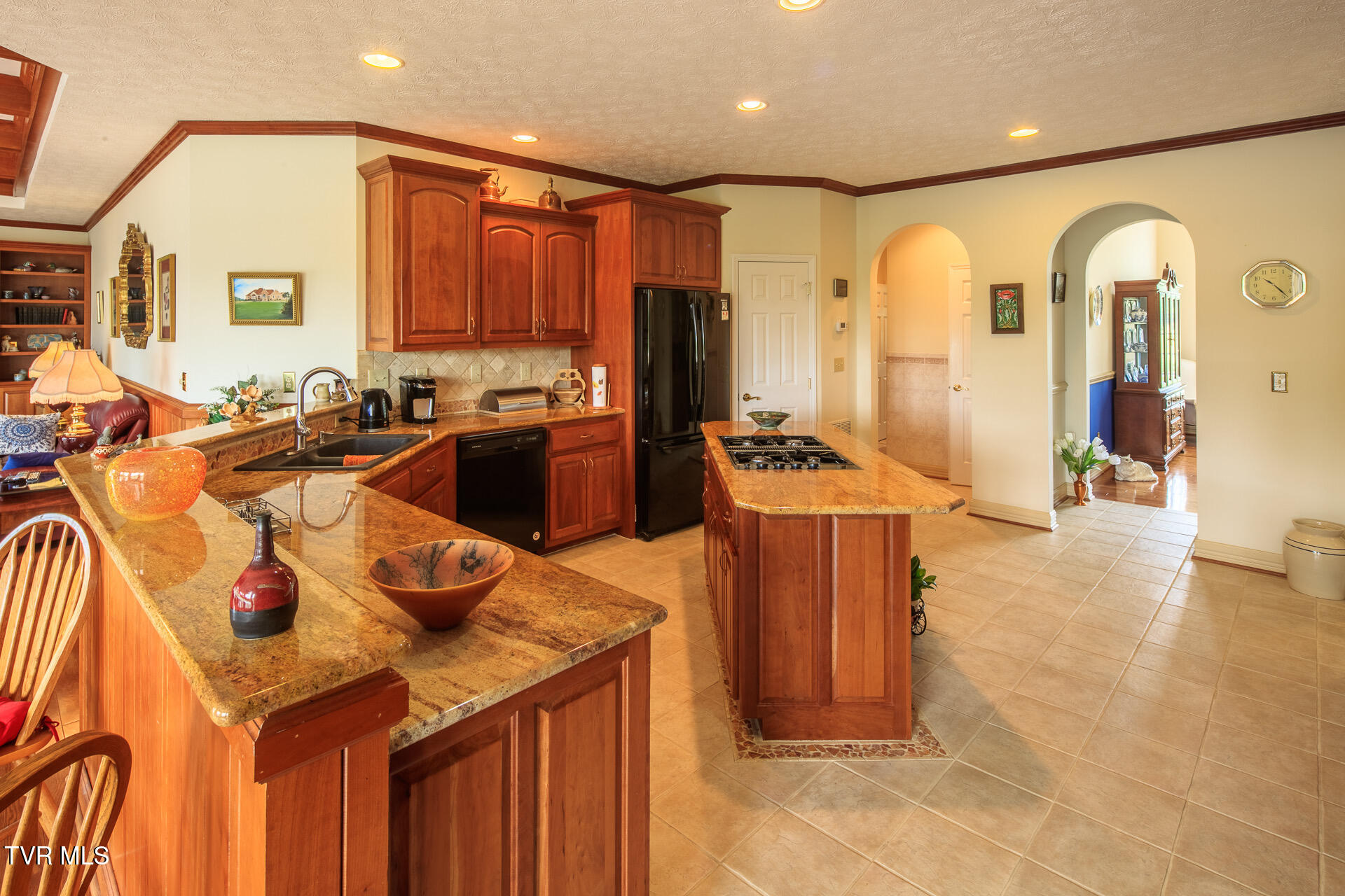 1738 Harbin Hill Road Mountain City, TN 37683 - Photo 10 of 39 IMG_2684