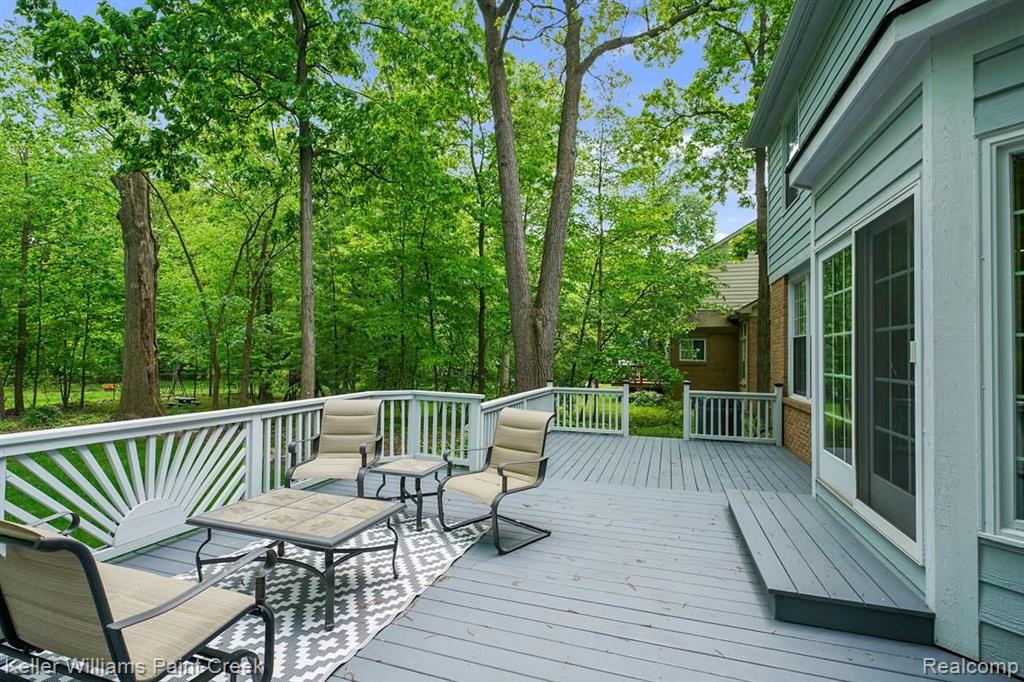 2641 Long Meadow Lane Rochester Hills, MI 48307 - Photo 6 of 38