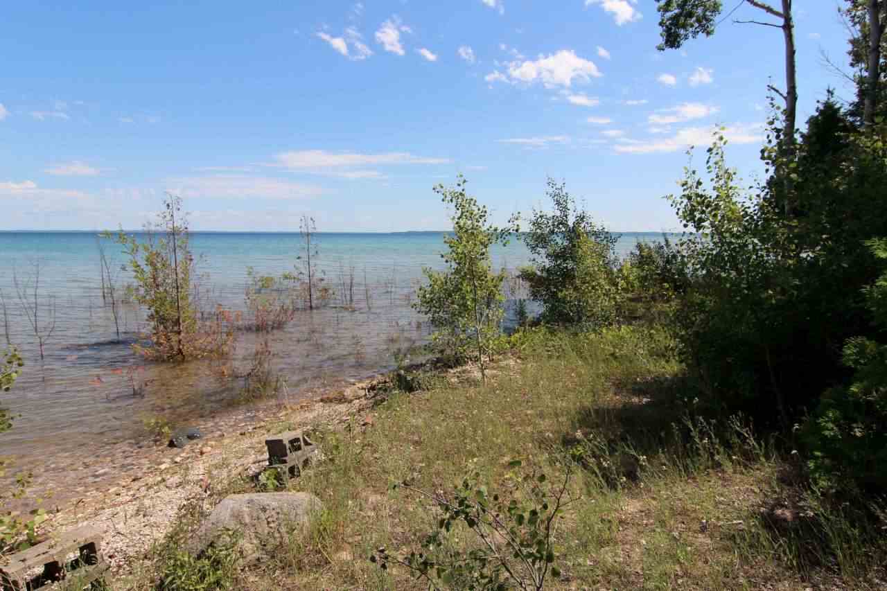 5044 Omena Point Road Omena, MI 49674 - Photo 13 of 44 1835774-12.JPG