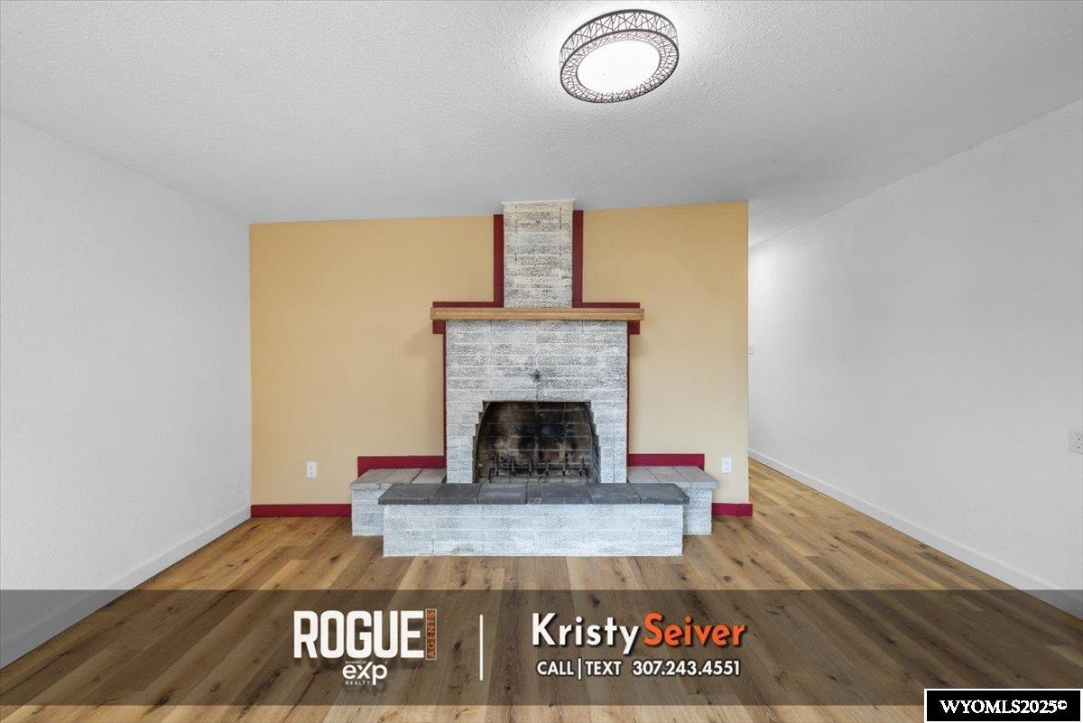823 North Washington Street Casper, WY 82601 - Photo 3 of 35