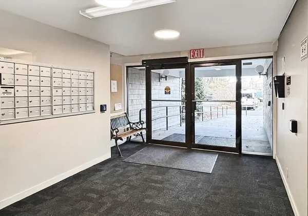 $379,000 | 23 Randolph Place, Unit 204, Northampton, MA 01060