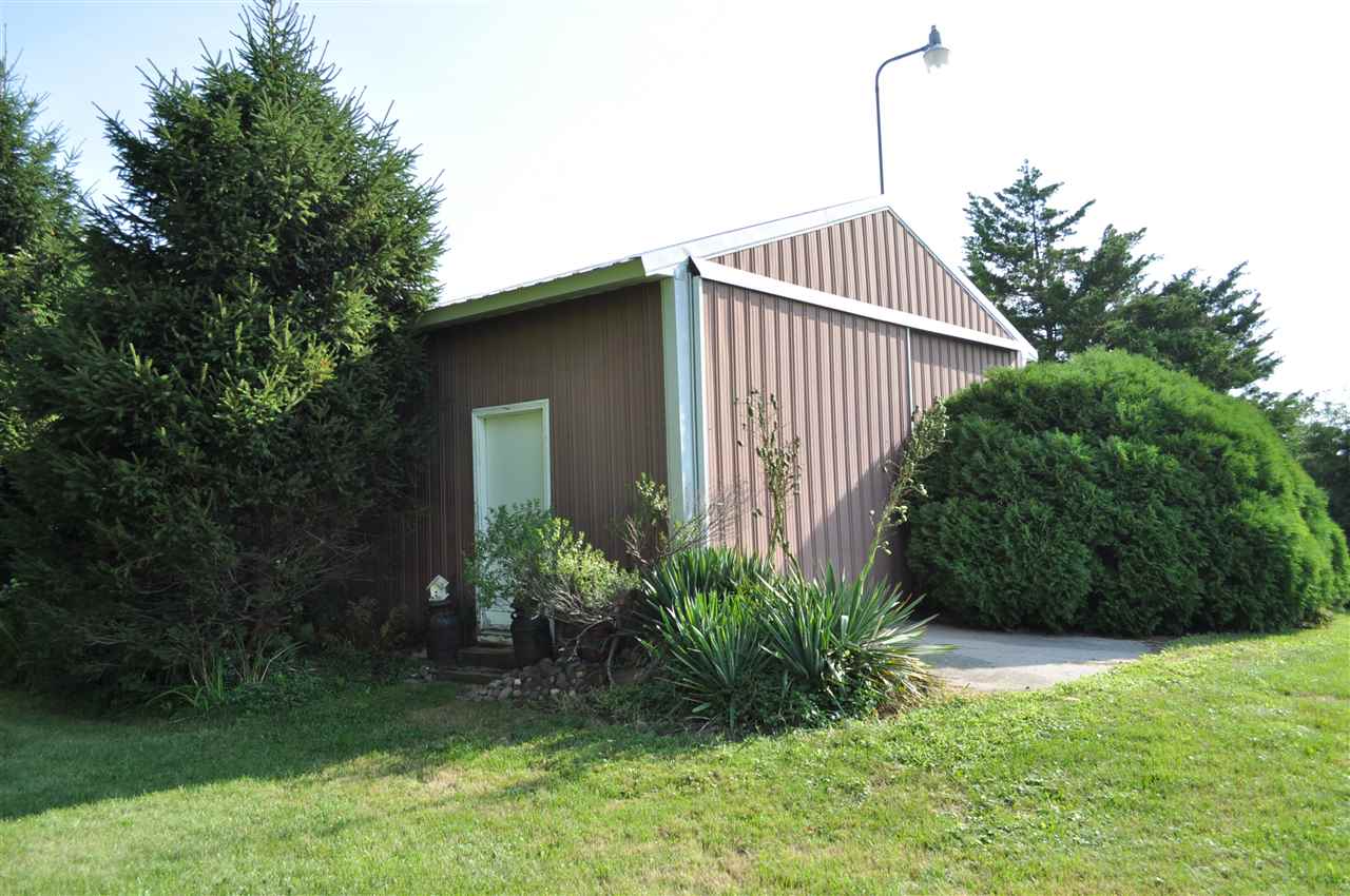 8400 Ferden Road Chesaning, MI 48616 - Photo 31 of 44 31300811-32.JPG