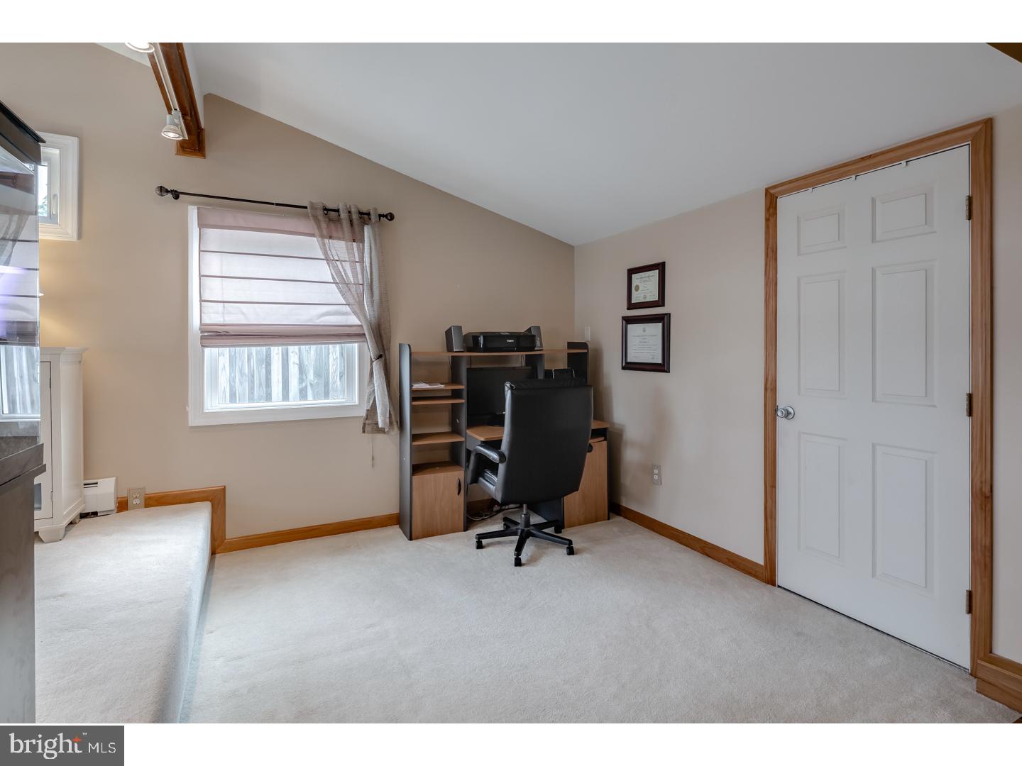 83 Harrow Road Levittown, PA 19056 - Photo 14 of 24 Gallery Image 14