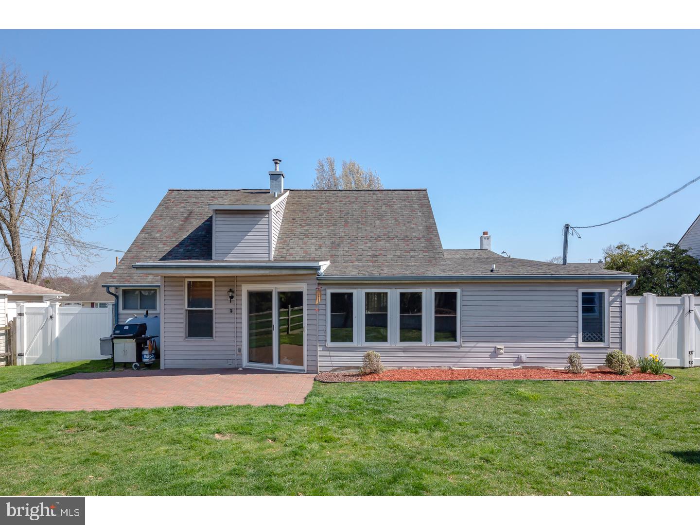 83 Harrow Road Levittown, PA 19056 - Photo 22 of 24 Gallery Image 22