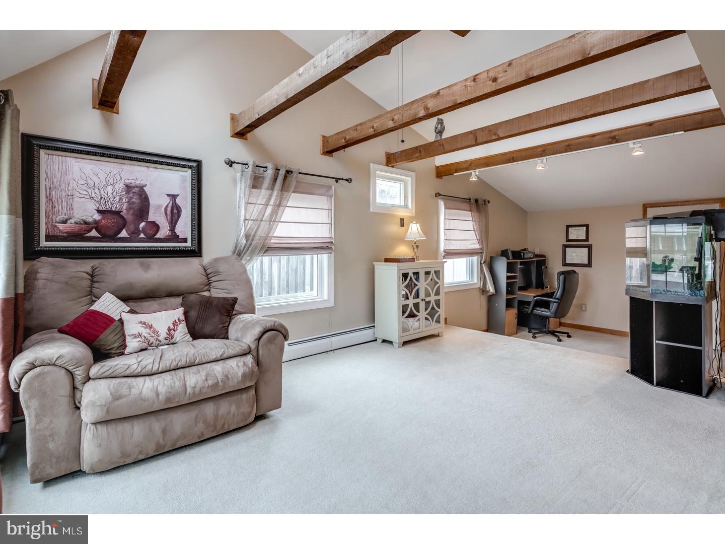 83 Harrow Road Levittown, PA 19056 - Photo 7 of 24 Gallery Image 7