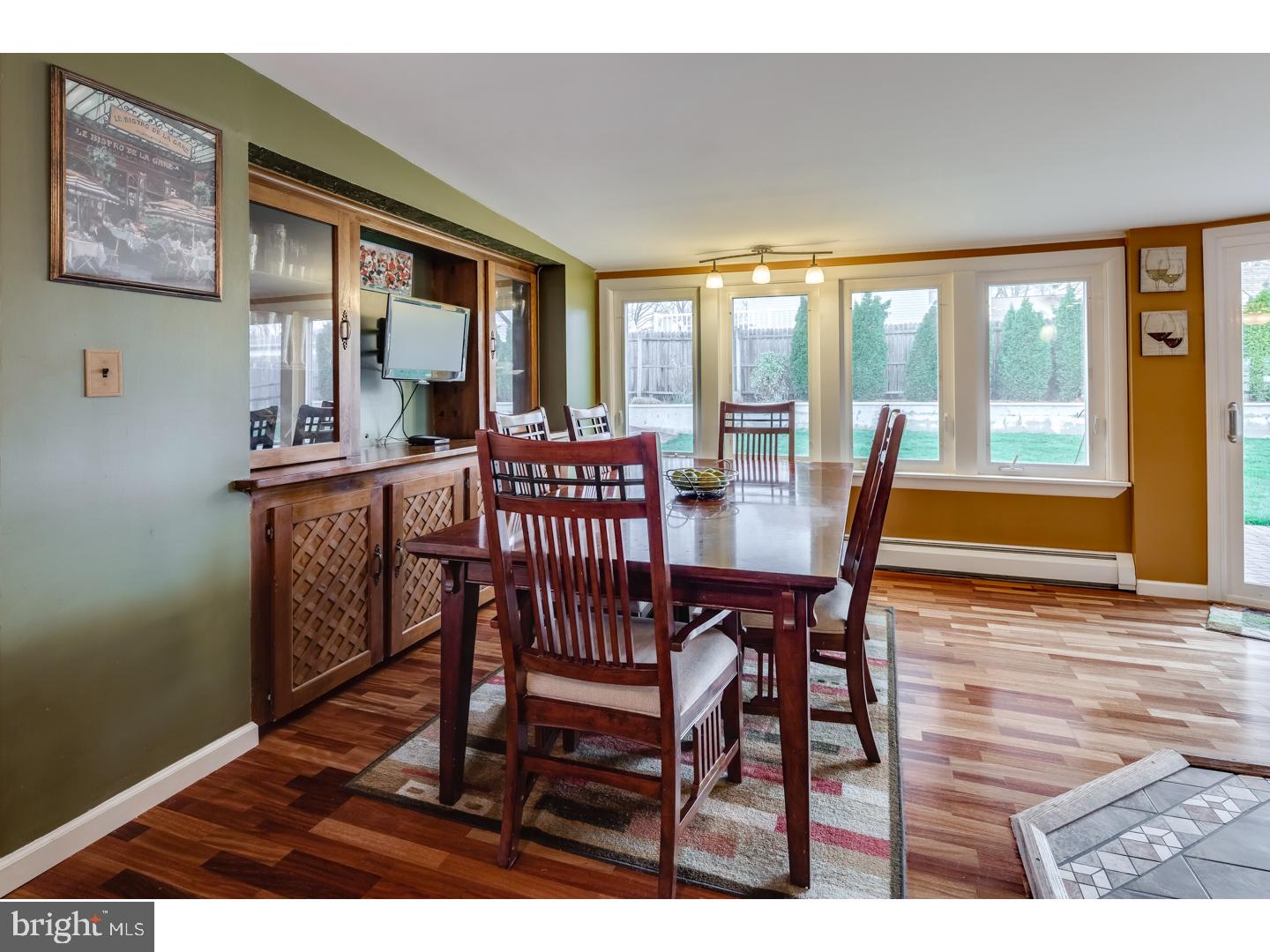 83 Harrow Road Levittown, PA 19056 - Photo 10 of 24 Gallery Image 10