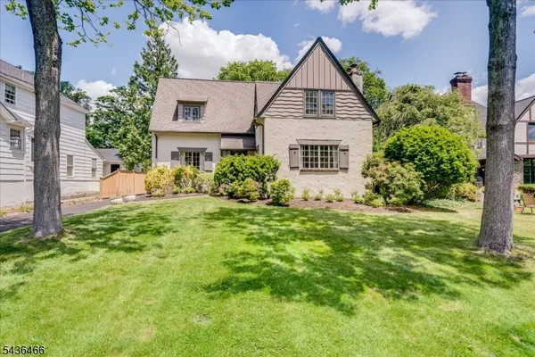 $1,598,000 | 30 Glenwood Drive, Short Hills, NJ 07078