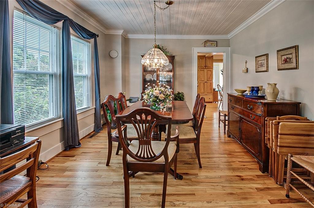 471 Mack Road Asheboro, NC 27205 - Photo 8 of 33 Dining room