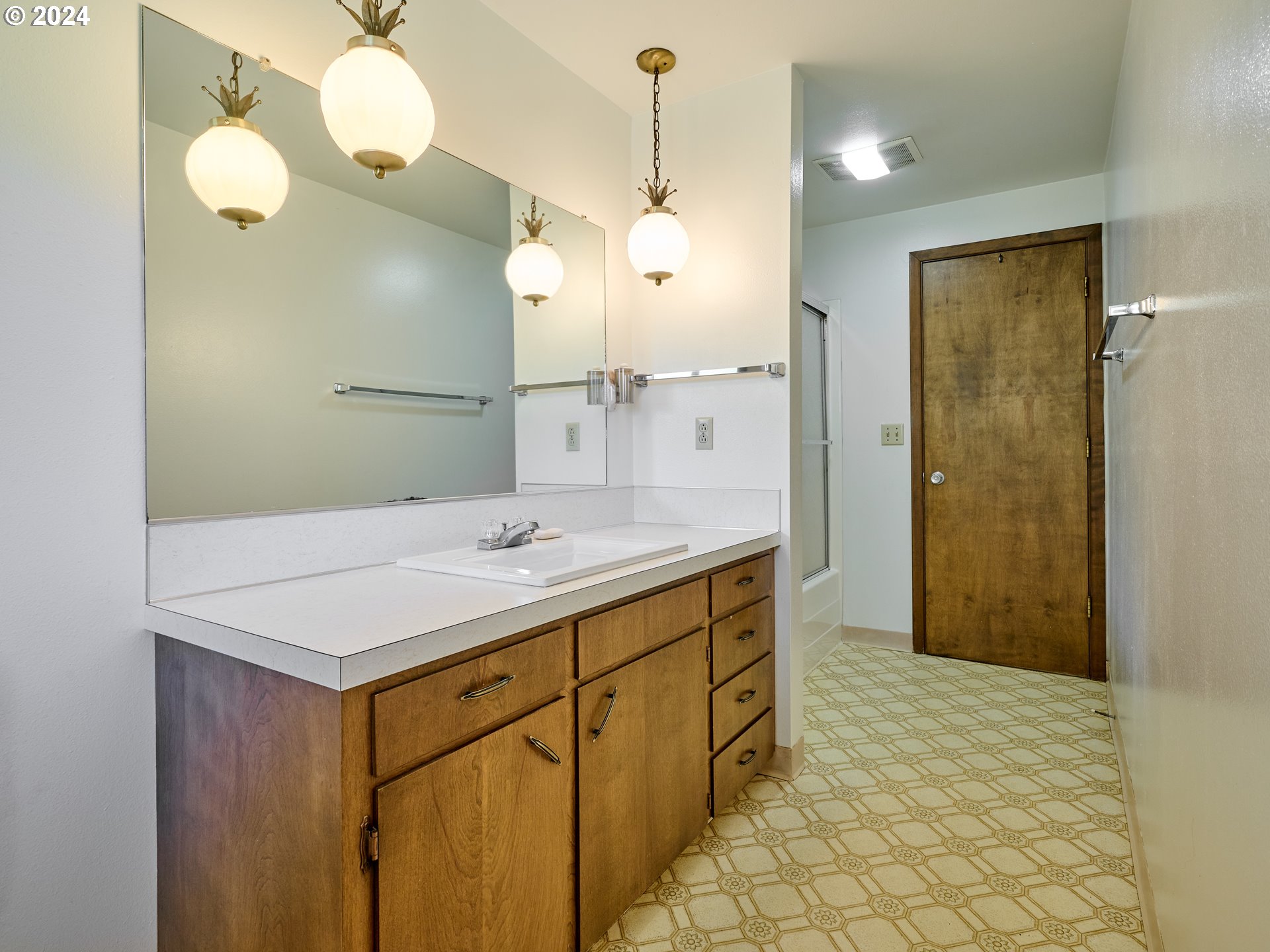 16795 Butteville Road Northeast Woodburn, OR 97071 - Photo 21 of 46 Gallery Image 21