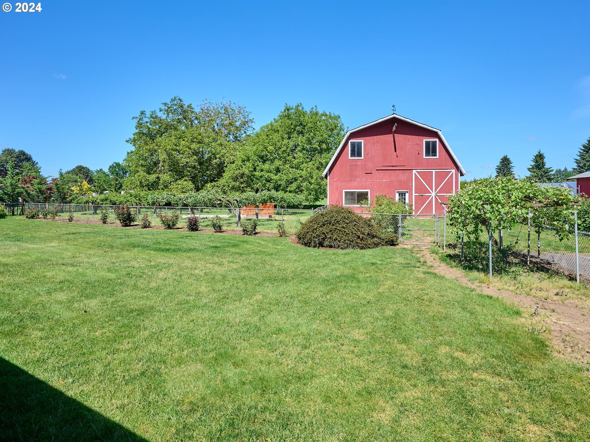 16795 Butteville Road Northeast Woodburn, OR 97071 - Photo 29 of 46 Gallery Image 29