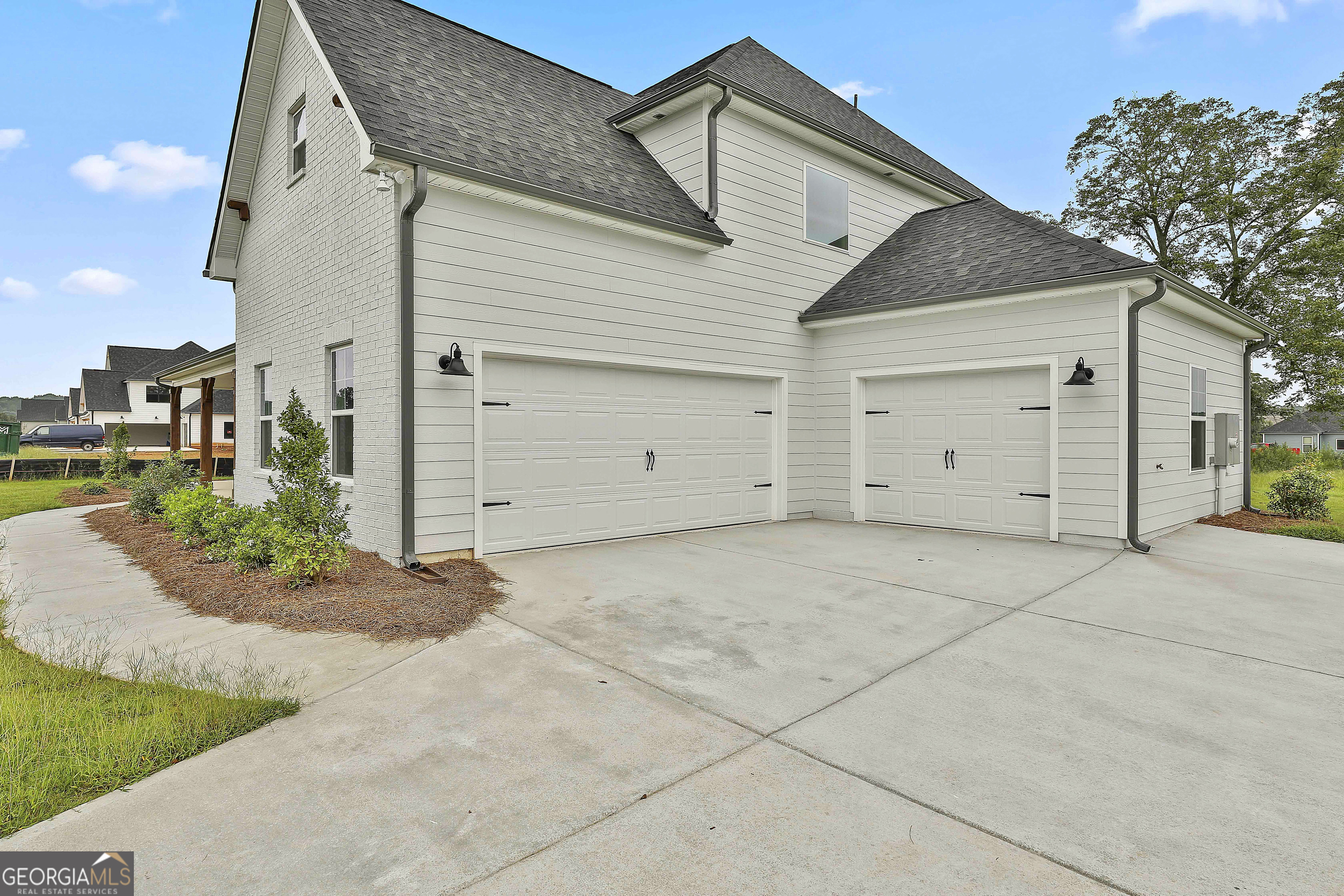 291 Grove Park, Unit 90 Senoia, GA 30276 - Photo 5 of 53 a view of a garage