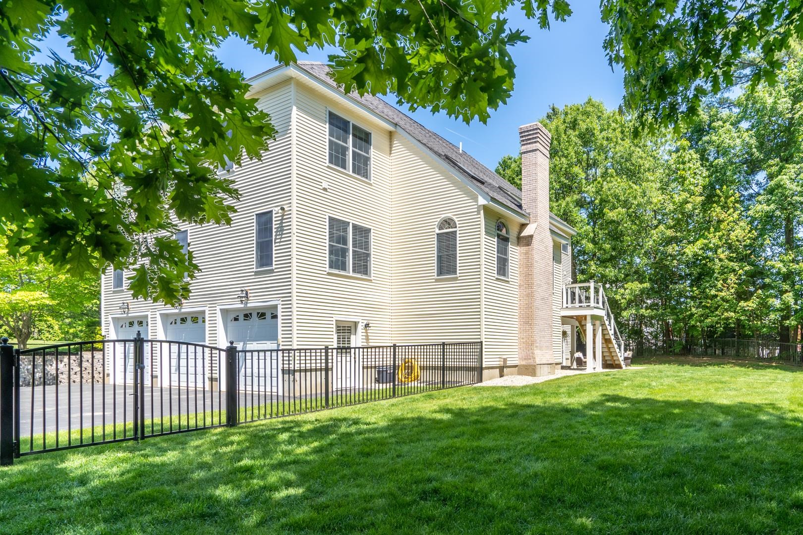 45 Overton Road Windham, NH 03087 - Photo 11 of 40