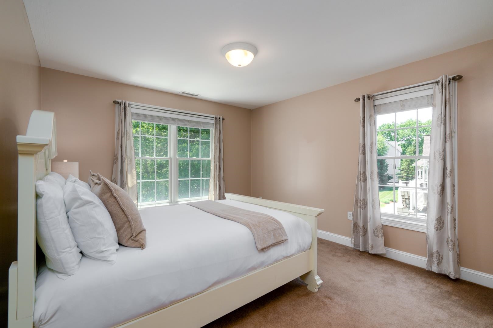 45 Overton Road Windham, NH 03087 - Photo 36 of 40