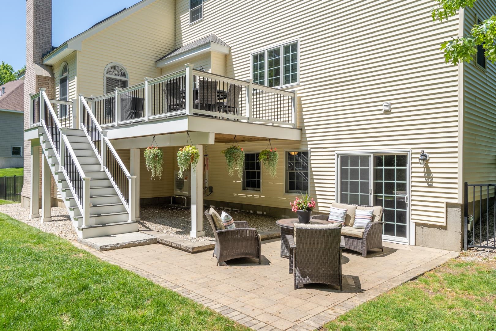 45 Overton Road Windham, NH 03087 - Photo 9 of 40