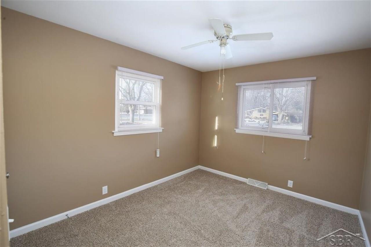3494 Williamson Road Saginaw, MI 48601 - Photo 20 of 32 50035496-19.JPG