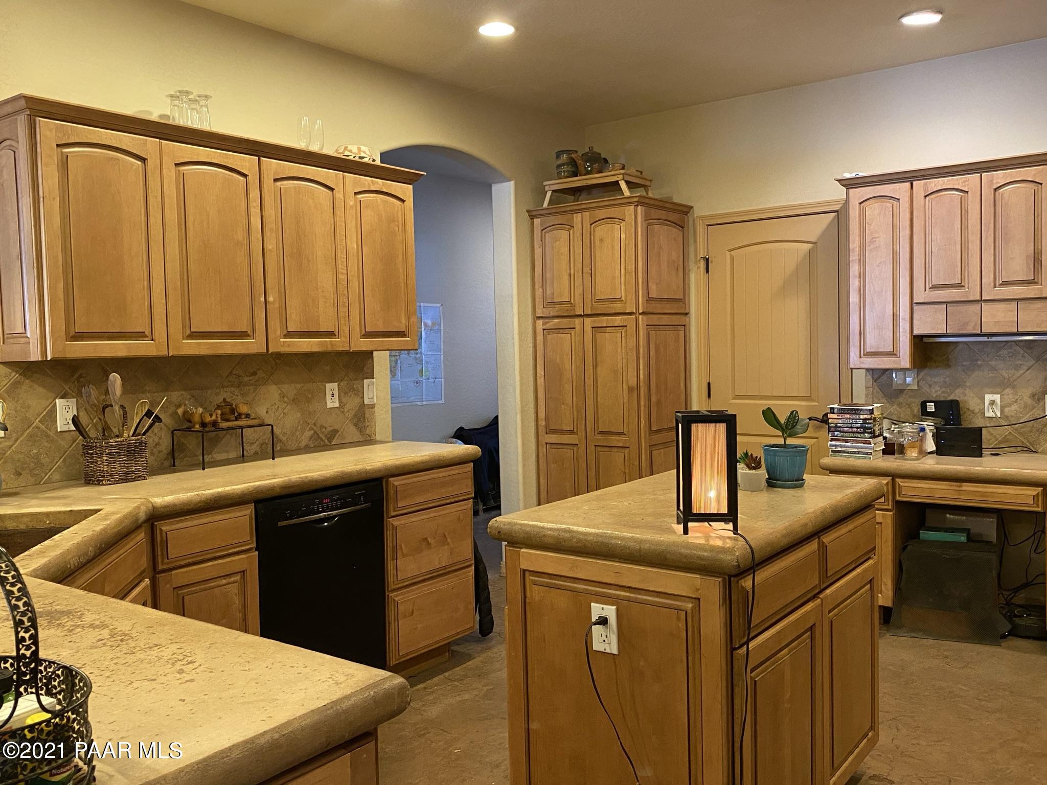 7270 North Race Track Road Prescott, AZ 86305 - Photo 4 of 33 K3@G
