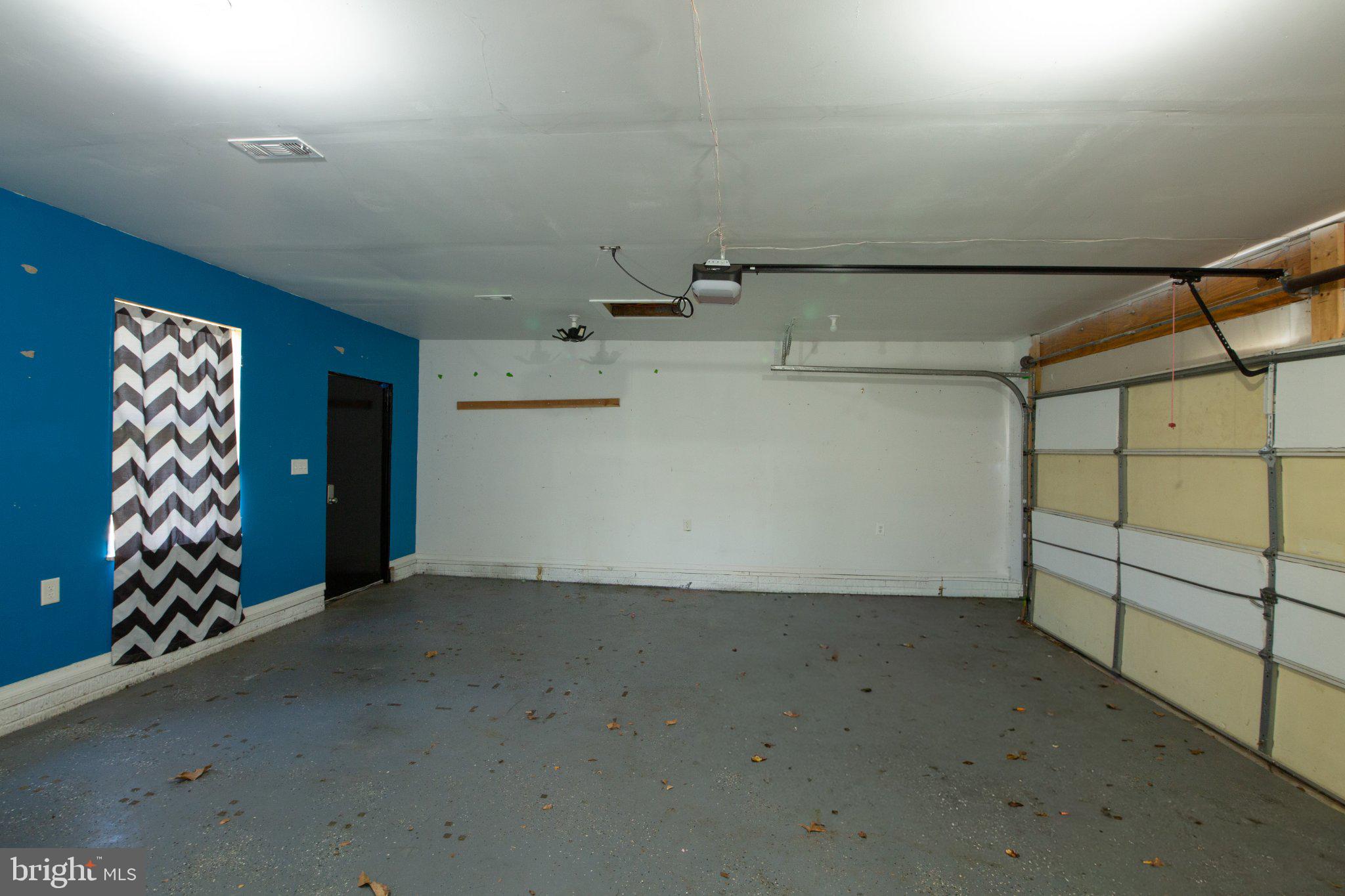 610 Country Club Road Havre de Grace, MD 21078 - Photo 23 of 56 Spacious garage with vibrant accents.