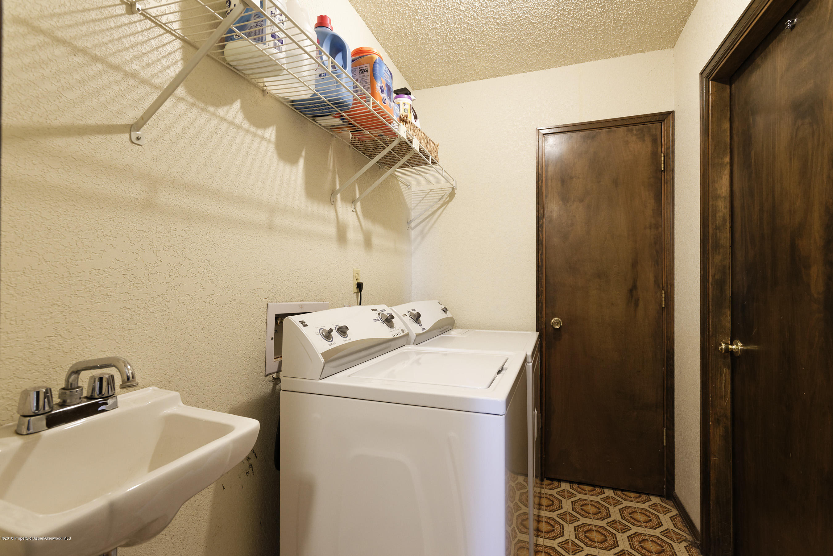 1444 Jays Avenue Rifle, CO 81650 - Photo 14 of 17 laundry room
