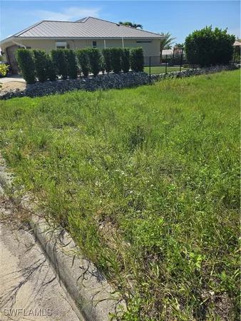 $222,000 | 2823 Cussell Drive, St. James City, FL 33956