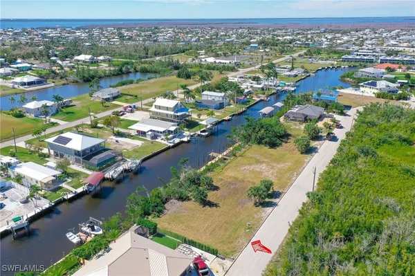 $222,000 | 2823 Cussell Drive, St. James City, FL 33956