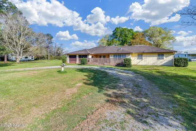 $141,900 | 3101 Donna Road, Abbeville, LA 70510