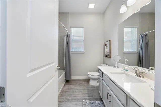 $920,000 | 3845 Helmsman Drive, Naples, FL 34120