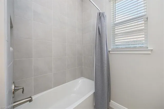 $920,000 | 3845 Helmsman Drive, Naples, FL 34120