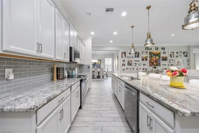 $920,000 | 3845 Helmsman Drive, Naples, FL 34120