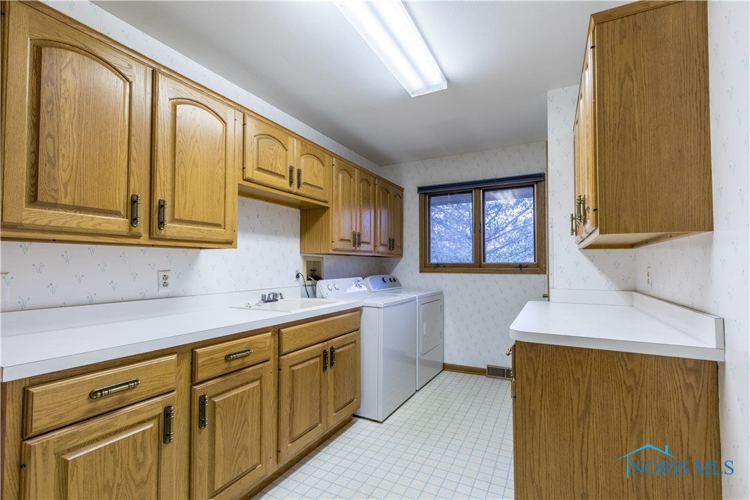 3310 Butz Road Maumee, OH 43537 - Photo 20 of 29 Gallery Image 20