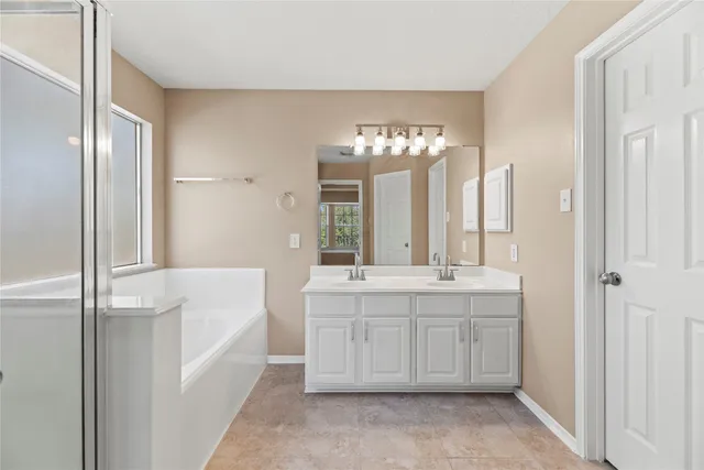 $297,000 | 19503 Juniper Vale Circle, Houston, TX 77084