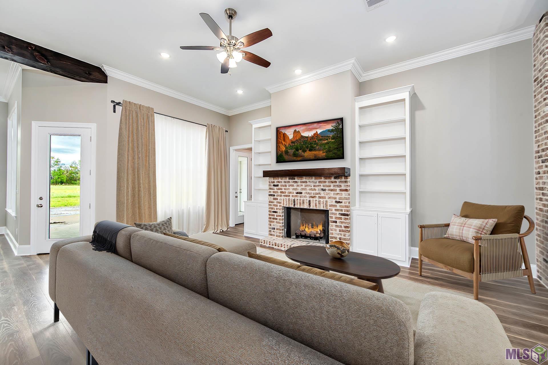 216 Rue Richard Gray, LA 70359 - Photo 3 of 31