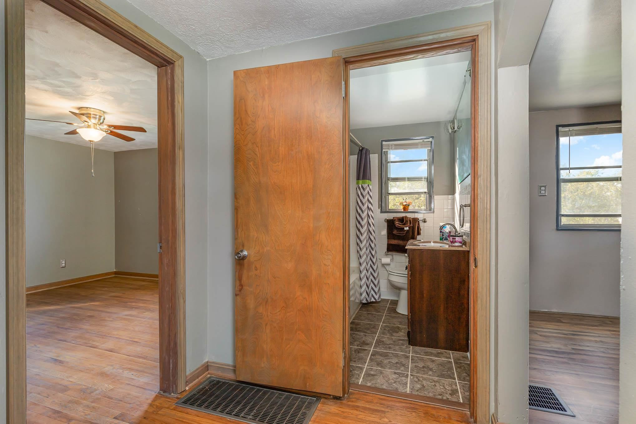 5879 Garden Road Florence, KY 41042 - Photo 14 of 27 Gallery Image 14