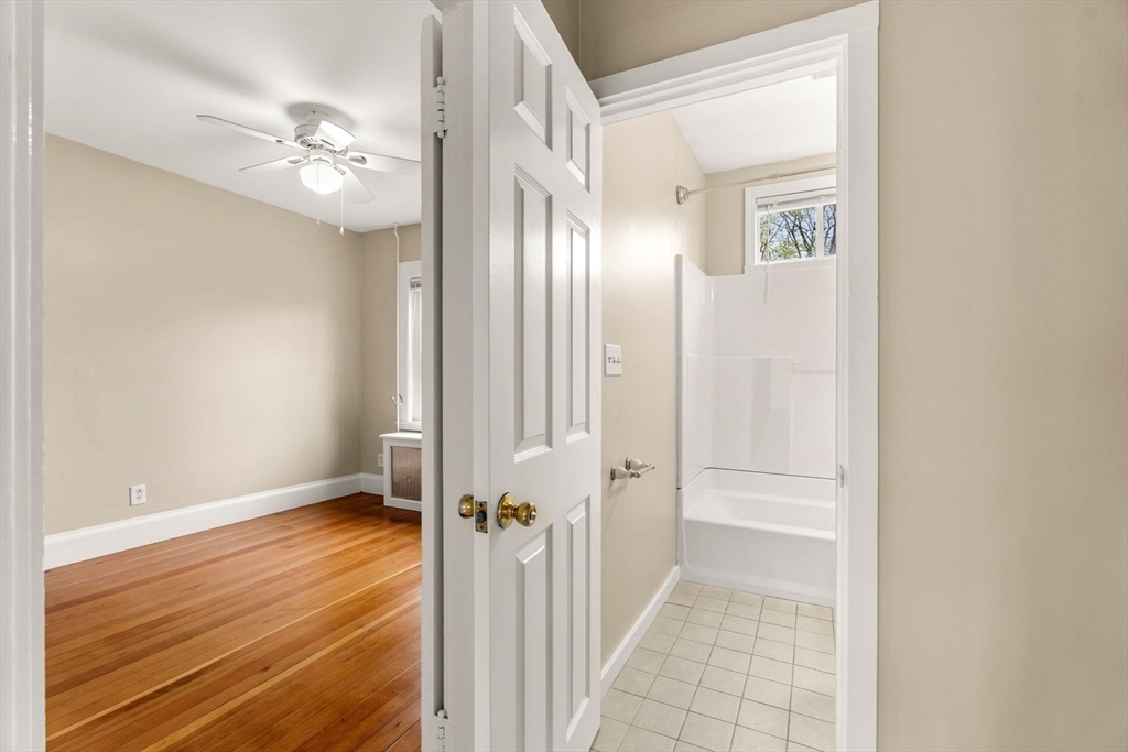 9 Maple Circle, Unit 1 Marblehead, MA 01945 - Photo 11 of 24