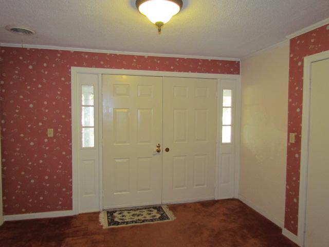 577 Lyons Road Alamo, TN 38001 - Photo 11 of 20 Foyer or use as Living Room 11' x 12'