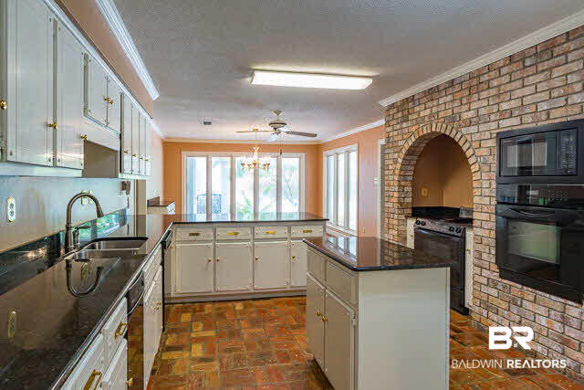 1267 East Spring Valley Drive Mobile, AL 36693 - Photo 7 of 28 Open Kitchen