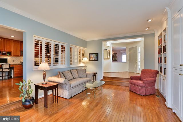 $685,000 | 9823 Bolton Village Court, Fairfax, VA 22032