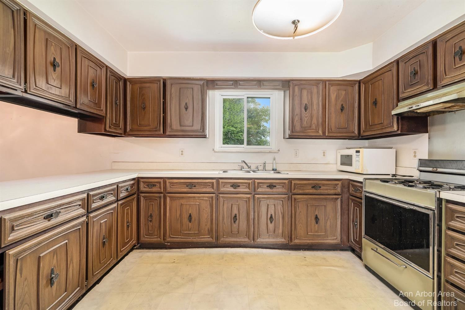 9720 Pitman Road Ypsilanti, MI 48197 - Photo 15 of 48 Photo 15