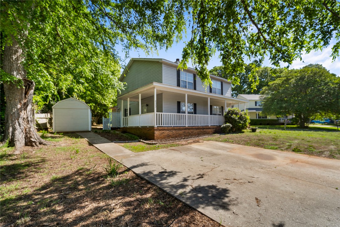 4322 Lexington Way Anderson, SC 29621 - Photo 2 of 32