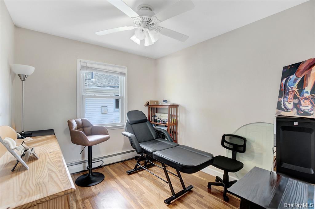 61 South Merrick Road Massapequa, NY 11758 - Photo 19 of 29