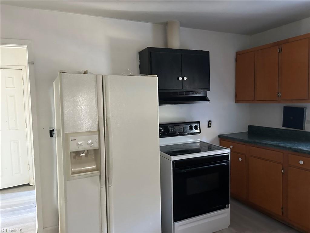 1715 Ringold Road Greensboro, NC 27405 - Photo 17 of 20 Gallery Image 17