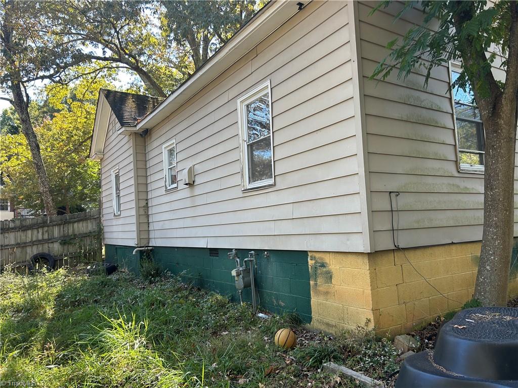 1715 Ringold Road Greensboro, NC 27405 - Photo 6 of 20 Gallery Image 6