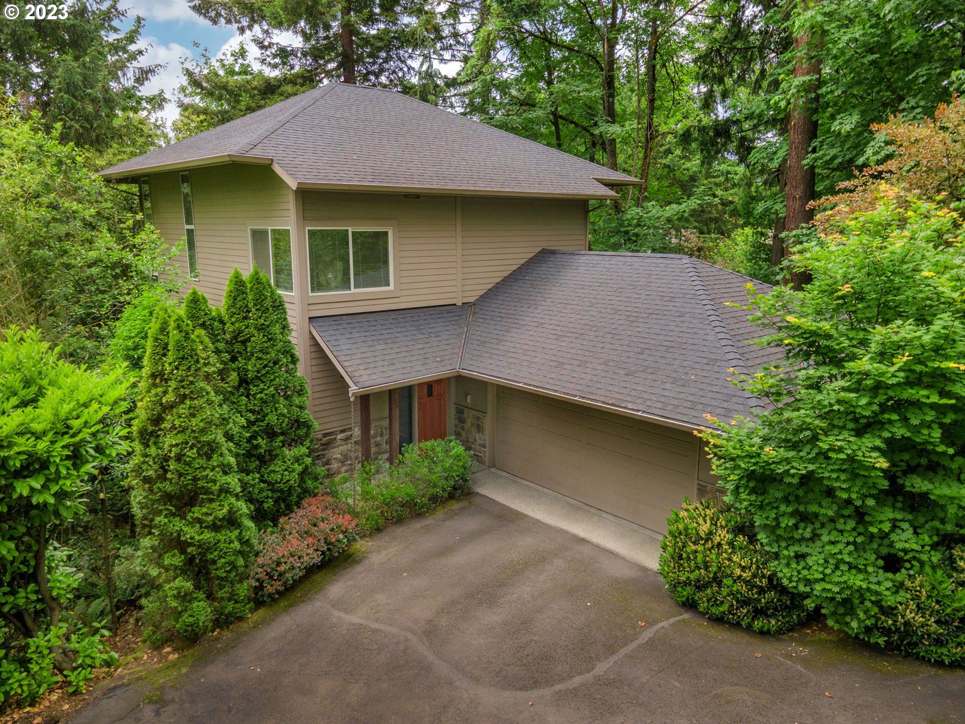 4249 Southwest Dosch Road Portland, OR 97239 - Photo 1 of 45 Gallery Image 1